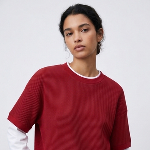 T-shirt gaufré double couche pour femme, manches courtes, couleur unie, col rond, tricoté, décontracté - Product Image 4