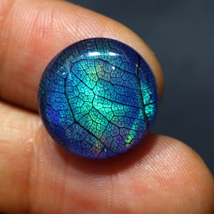 Opal doblete mariposa monarca hecho a mano, joyería de opal mariposa, joyería de piedra de opal fuego azul, opal doblete fuego, gema de opal mariposa - Product Image 4