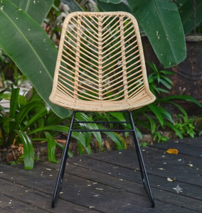 Chaise de salle à manger moderne en rotin naturel pour extérieur, fauteuil de jardin bohème en osier, mobilier minimaliste pour patio, balcon, bistrot avec structure métallique - Product Image 3