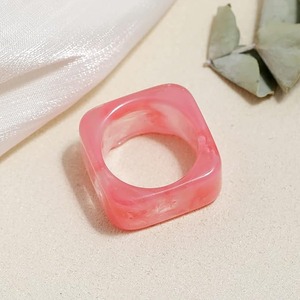 Brazalete de Madera con Incrustaciones de Resina, Diseño Artesanal Folclórico, FAIZA CRAFT de Uttar Pradesh - Product Image 4