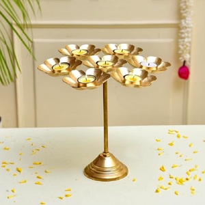 Exclusivos Cuencos Decorativos Metálicos Dorados Hechos a Mano, Diseño de Rosas con Tallado, Decoración de Mesa de Lujo para el Hogar en Navidad - Product Image 3
