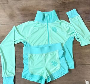 <b>Top</b> Trending Spandex Breathable Street Style 2 Piece <b>Set</b> Custom Screen Print Logo Thick Collar Zip Up Women <b>Shorts</b> <b>Set</b> - Product Image 1