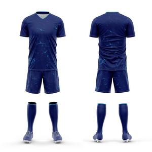 Camiseta de Fútbol Personalizada Transpirable de Talla Grande, Sublimación con Etiqueta Privada OEM, Manga Corta, Secado Rápido, Uniforme de Equipo - Product Image 2