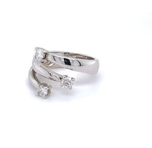 Anillo de Oro Blanco de 18K con Diamante Cultivado en Laboratorio VVS CVD, Triple Solitario, Diseño Envolvente, Étnico para Mujer, Certificado IGI - Product Image 4