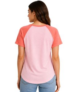 T-shirt Raglan Personnalisé Rose Bébé et Pêche Corail pour Femme – Col Rond Décontracté, Manches Courtes, Mélange de Coton Doux, Haut Tendance Estival - Product Image 2