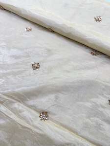 Tissu en viscose tissé imprimé respirant, séchage rapide, écologique, avec broderie de perles originales Cosmos Simmer pour sacs de filles - Product Image 2