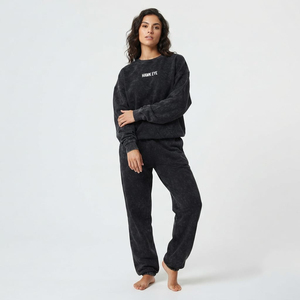 Conjunto Deportivo de Dos Piezas para Mujer, Sudadera y Pantalones Jogger de Alta Calidad con Lavado Ácido, Cuello Redondo, Estilo Casual Urbano - Product Image 3