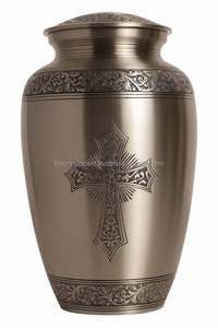 Urnas de cremación de latón grabadas al por mayor para cenizas humanas, urnas funerarias americanas de metal personalizadas de alta calidad, grandes urnas de recuerdo para entierro. - Product Image 5