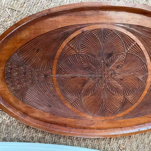 Bandeja de Madera Personalizada para Servir, un Toque de Fantasía, Elegante Bandeja de Madera para Servir - Product Image 1