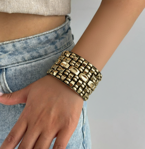 กำไลข้อมือทองเหลืองทำมือประดับหมุดทองเหลืองแบบตอกลาย กำไลหนา สไตล์ชนเผ่า ขายส่ง - Product Image 2