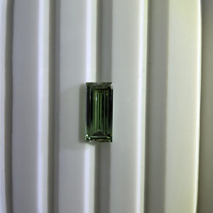 Diamant de laboratoire vert vif fantaisie taille baguette 1 carat certifié IGI, pureté VS2, diamants non montés pour la création de bijoux - Product Image 2