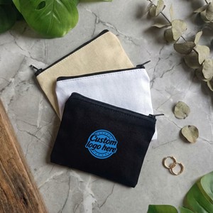 Pochette zippée imprimée pour cosmétiques, pour le rangement et l'organisation - Product Image 1