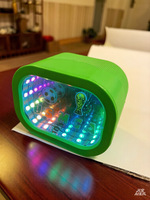 Lecteur audio sans fil K18 Infinity Mirror avec subwoofer à basses profondes, lumière étoilée RGB, son clair, décoration de bureau, vente en gros en vrac
