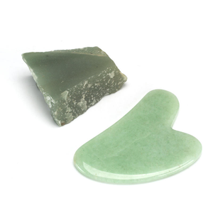 Outil de massage facial en quartz naturel et jade Gua Sha, marque privée, pierre de raclage corporel, accessoire de beauté pour le soin du visage et la sculpture du visage - Product Image 4