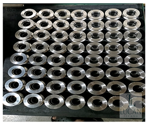 Rueda de guía en V de acero inoxidable 304, mecanizada por CNC, de alta resistencia y personalizada, con doble rodamiento para rodillos de puertas correderas industriales - Product Image 5