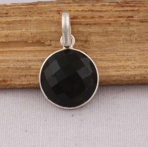 Collar de Plata de Ley 925 con Colgante de Ónix Negro, Gema Negra Natural, Joyería Artesanal Hecha a Mano, Estilo Gótico Vintage, Venta al por Mayor - Product Image 1