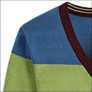 Cardigans tricotés unisexes décontractés d'hiver anti-plis brodés Tiki Taka Sports, collection Sororités, imprimé patchwork lumineux - Product Image 3