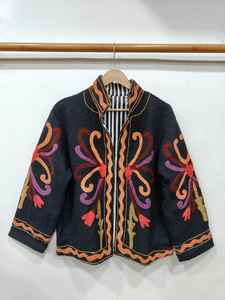 Chaqueta de algodón bordada Suzani del fabricante, ropa exterior étnica colorida, chaqueta étnica de algodón para fiestas, chaqueta bomber Suzani. - Product Image 5