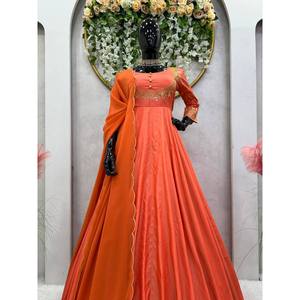 Lehenga Choli de poliéster para fiesta con vestido y dupatta adornados con bordados de hilo y lentejuelas - Product Image 3