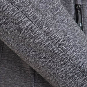 Chaqueta Gris Personalizada con Capucha para Exteriores, Ropa Casual para Invierno con Puños Ajustables, Bolsillos con Cremallera y Protección Contra el Viento - Product Image 2