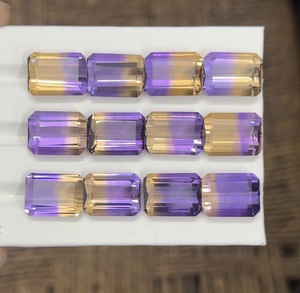 อเมทรินธรรมชาติสองสี รูปทรงแปดเหลี่ยม สีม่วงและสีส้มอ่อน ขนาด 12x16 มม. น้ำหนัก 146 กะรัต สำหรับทำเครื่องประดับ - Product Image 1