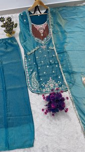 Robe Anarkali pour femme en soie bleue brodée, style traditionnel indien pakistanais, longueur ras du sol, coupe ample, pour mariage - Product Image 3