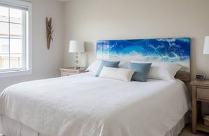 Base de Cama de Madera y Resina de Alta Calidad con Diseño de Olas Oceánicas, Cabecero de Resina Epoxi 'Mariscada' y 'Horizonte Azul', Madera y Resina 'Costera' - Product Image 5