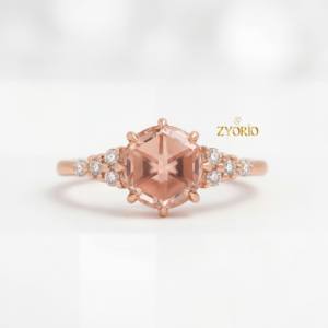 แหวนหมั้นเพชรชมพูทรงโรสคัท 1.00 กะรัต VS2 ทองคำแท้ 14K ดีไซน์หรูหราทันสมัย ของขวัญแต่งงานสำหรับผู้หญิง - Product Image 5