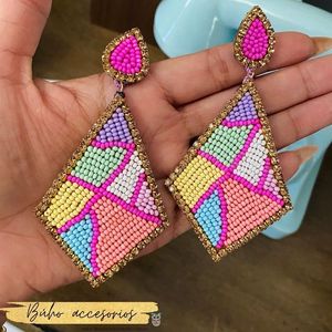 Pendientes de Aro con Cuentas y Bordado Floral, Estilo Moderno y Lujoso, para Bodas, Fiestas, Eventos y Regalos - Product Image 5