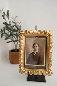 Durable Decorative <b>Frame</b> With Modern Finish For Stylish Interior Decoration - Product Image 2