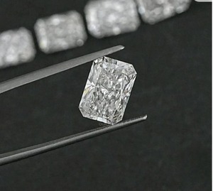 Fabricante de Diamantes Cultivados en Laboratorio, Diamante Radiante de 2.5CT, G VVS2, Certificado IGI, Corte Excelente 3EX, para Distribuidores e Importadores de Diamantes - Product Image 2