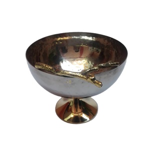 Cuencos indios hechos a mano de Metal para servir, frutero decorativo de lujo para el hogar, Hotel, restaurante, cuenco de vajilla - Product Image 1