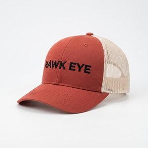 หมวกแก๊ปทรงทรัคเกอร์ Hawk Eye สีแดง ตาข่ายด้านหลัง ปักโลโก้ ปรับขนาดได้ เหมาะสำหรับทุกเพศ สวมใส่สบายๆ สำหรับฤดูใบไม้ผลิและฤดูร้อน ดีไซน์ 6 แผง - Product Image 1
