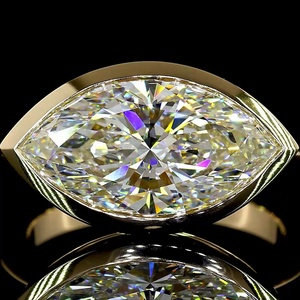 Bague tendance pour femme en argent plaqué or 18 carats avec diamant de laboratoire taille marquise de 4 carats, certifié IGI, sertissage clos Est-Ouest - Product Image 3