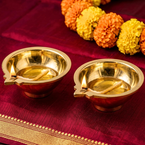 Diya en laiton pour Pooja, lot de 2 lampes à huile pour la prière et le culte hindou, Diyas décoratifs pour la maison, le temple, le Mandir, Diwali - Product Image 6