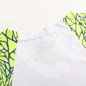 Uniformes de baloncesto personalizables disponibles para pedidos al por mayor. Varios tamaños, colores y estilos para combinar con las preferencias del equipo y del jugador. - Product Image 3