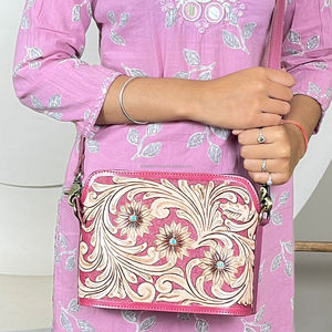 2026 Handcrafted Tooled Genuine Leather Crossbody Handbags Vintage Style Large Capacity Cash Holder Floral Pattern <b>Shoulder</b> Bags - Product Image 4