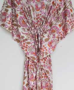 Robe kaftan pour femmes en coton 100% avec imprimé floral en dentelle |   Coupe ample |   Longueur genouillère |   Silhouette en forme de A |   Vêtements décontractés pour la plage et la détente - Product Image 6