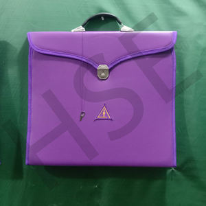 Étuis pour tabliers maçonniques avec collier de tablier - Product Image 1