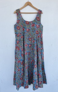 Robe d'été ample sans manches à imprimé floral bohème en coton pour femme, style étagé, pour la vente en gros - Product Image 6