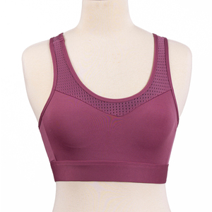 Sujetador deportivo morado para mujer con cuello redondo, panel de malla y diseño de espalda cruzada para yoga, soporte medio, transpirable y sin costuras - Product Image 1
