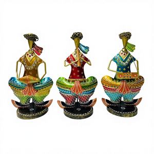 Set de Figuras Metálicas de Músicos Tradicionales de Rajastán (Set 3) con Diseño Art Deco Articulado para Celebraciones de Bodas, Diwali y Pascua - Product Image 1