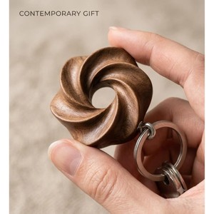 Sculpture abstraite en bois faite à la main, décoration artistique contemporaine pour table, forme irrégulière, artisanat en bois, ornement pour salon - Product Image 2