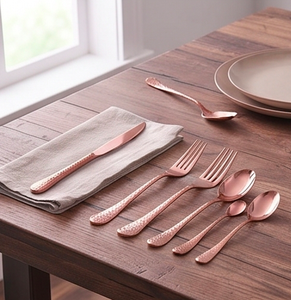 Juego de cubiertos modernos de cobre con acabado mate, aptos para lavavajillas, para uso en mesa, hogar y cafetería. - Product Image 3
