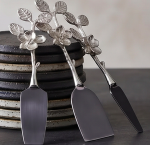 Brass Casting Leaf Design <b>Cheese</b> <b>Knife</b> <b>Set</b> With Elegant Spatula Perfect For Tabletop Dining Use And Luxury Kitchen Use - Product Image 4