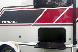 Camping-cars de luxe d'extérieur par Fremantle C9214SL à vendre - Product Image 6