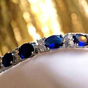 Pulsera de Plata de Ley con Zafiro Azul Personalizada, de Lujo, para Mujer, Elegancia Élite, Brillo Azul Intenso, Calidad Premium - Product Image 2