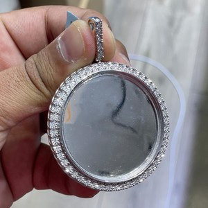 Pendentif rond en alliage plaqué argent avec diamants Moissanite VVS, classique, unisexe, cadeau, bijoux Hip Hop - Product Image 2