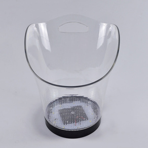 دلو ثلج كهربائي قابل لإعادة الشحن بسعة 5.5 لتر مصنوع من البلاستيك الشفاف بتصميم بسيط للحفلات - Product Image 5