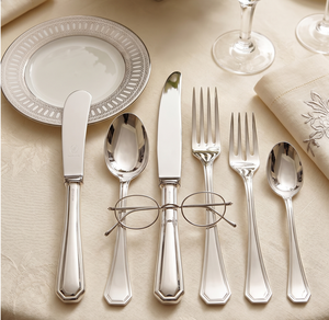 ชุดช้อนส้อมมีดสแตนเลสเคลือบเงินแบบคลาสสิก ขัดเงาอย่างดี สำหรับงานแต่งงาน - Product Image 1
